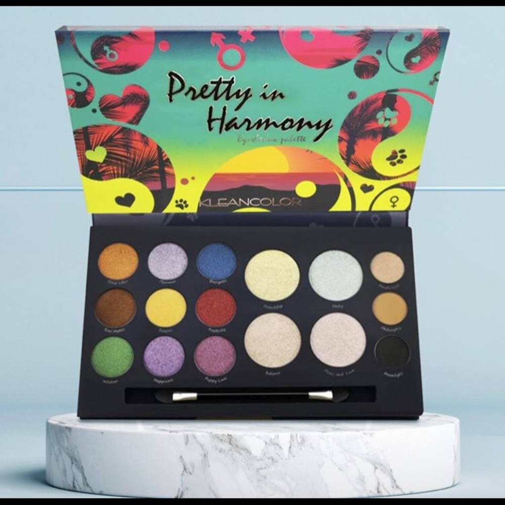 Eyeshadow palette